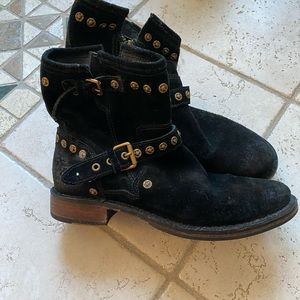 Ugg Suede Boot